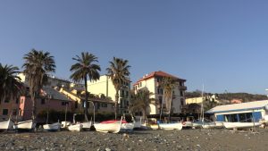 Cogoleto vista dalla spiaggia