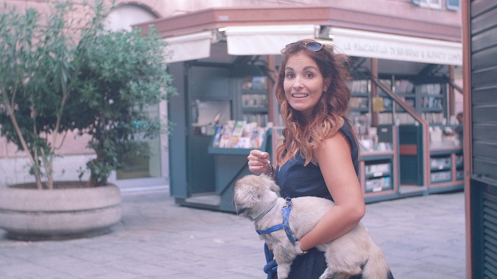 Roberta Ardito in piazza Banchi col suo Tex